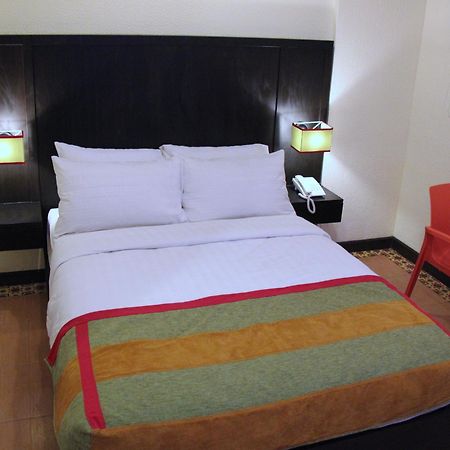 Casa Oliva Spa Residences Malolos Esterno foto