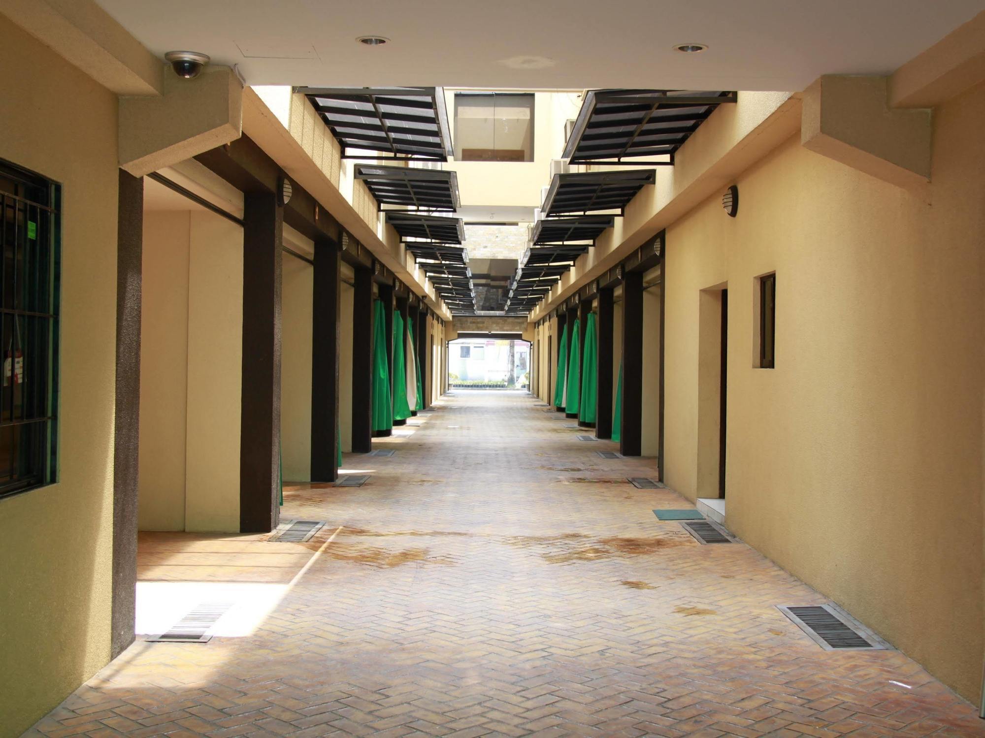 Casa Oliva Spa Residences Malolos Esterno foto