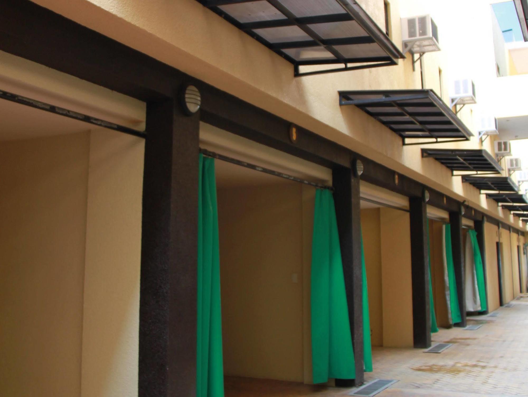 Casa Oliva Spa Residences Malolos Esterno foto